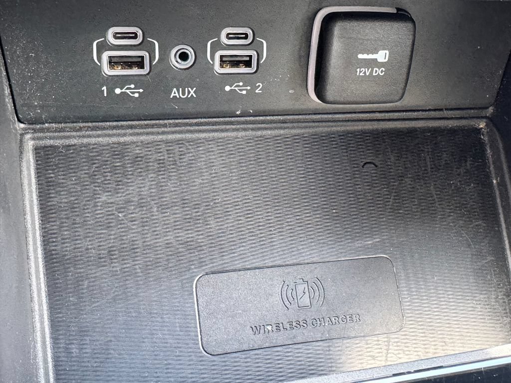 Used 2023 Jeep Grand Cherokee L Laredo AWD/4WD image 28
