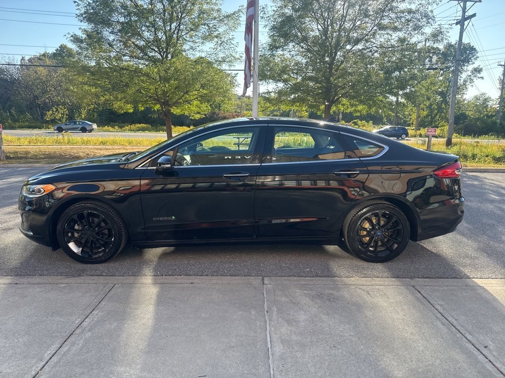 Used 2019 Ford Fusion SEL image 4