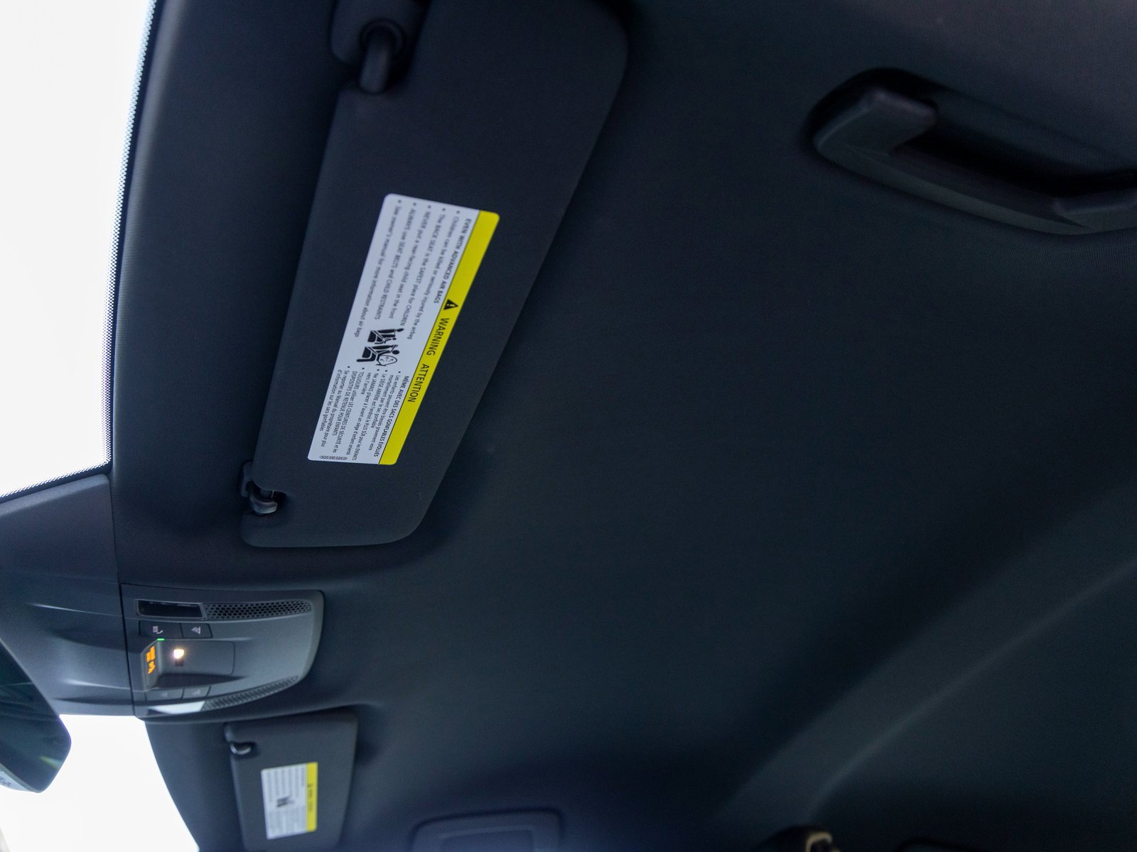 New 2025 Porsche Taycan image 29