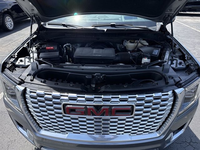 Certified 2021 GMC Yukon Denali w/ Denali Premium Package AWD/4WD image 34