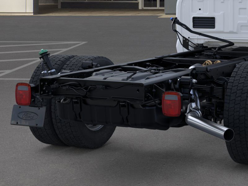 New 2026 Ford F550 4x4 Crew Cab image 21