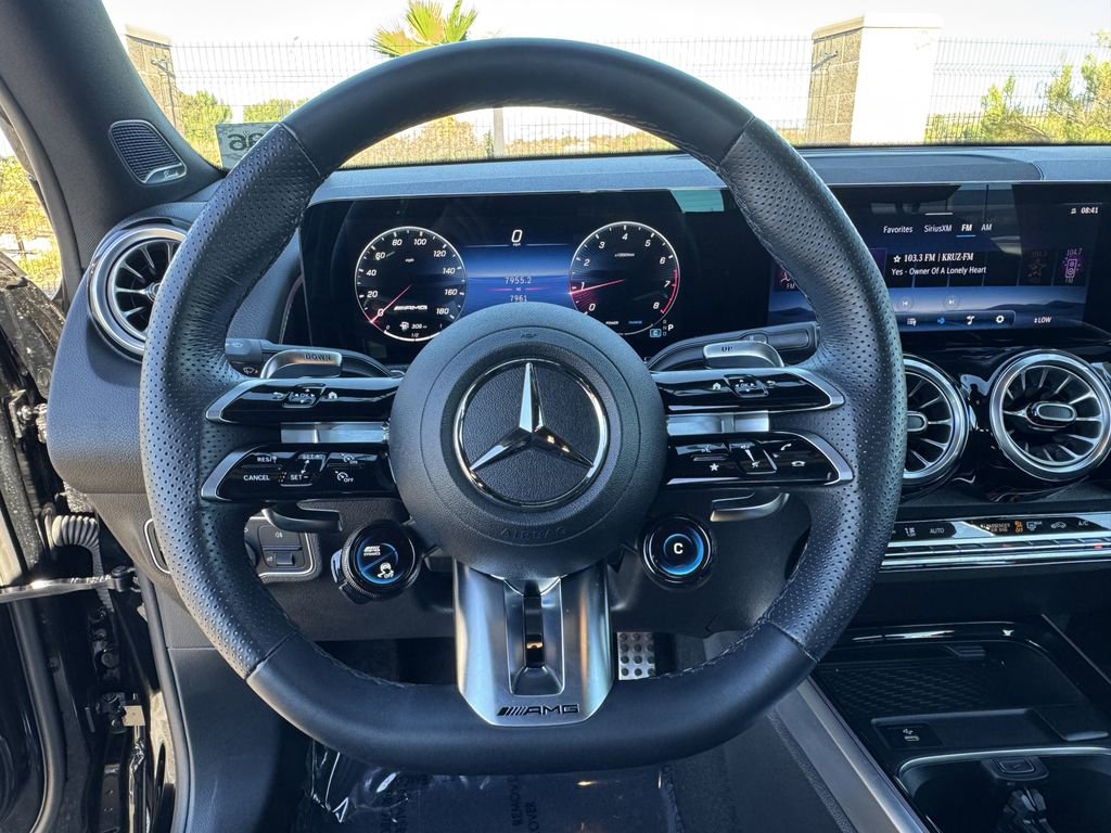 Certified 2025 Mercedes-Benz GLB 35 AMG 4MATIC image 25