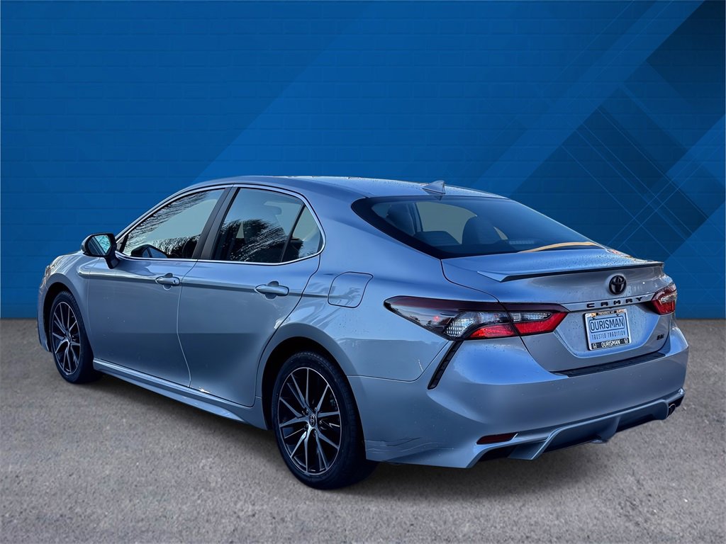 Used 2022 Toyota Camry SE image 7