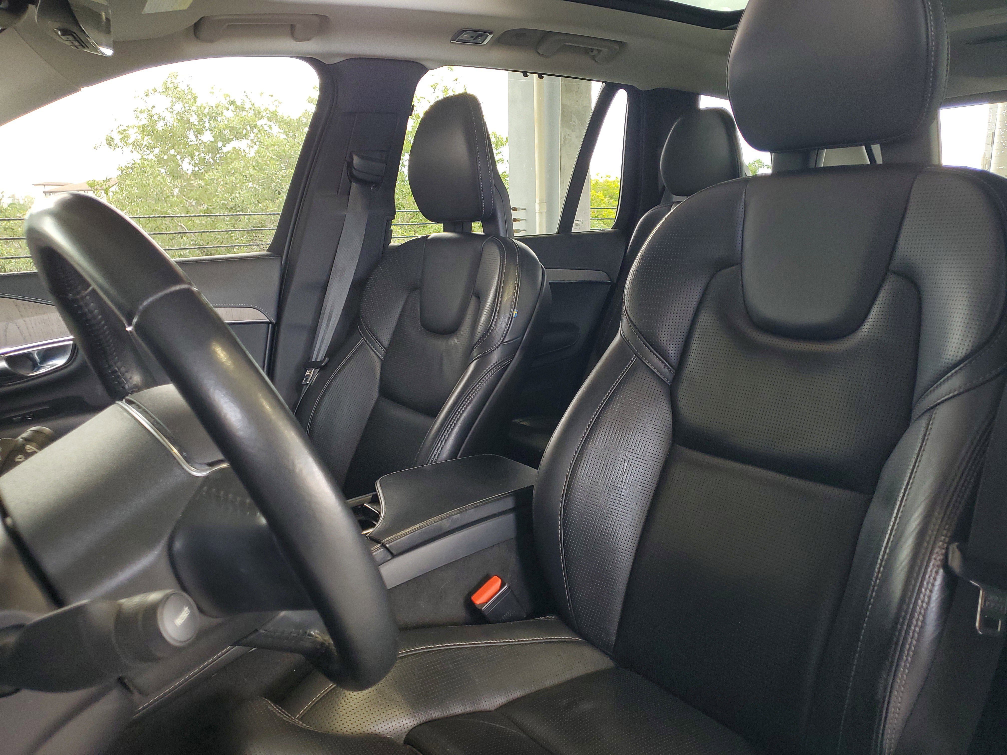 Used 2021 Volvo XC90 T6 Inscription w/ Protection Package AWD/4WD image 18