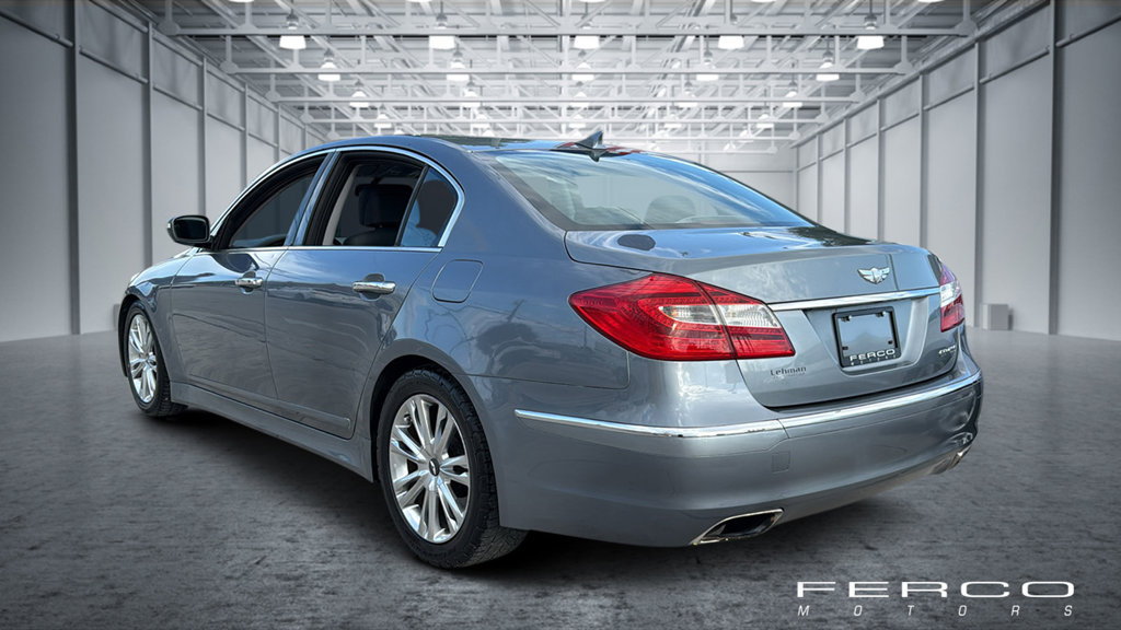 Used 2014 Hyundai Genesis 3.8 RWD image 3
