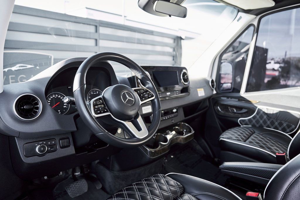 Used 2019 Mercedes-Benz Sprinter 144 image 3