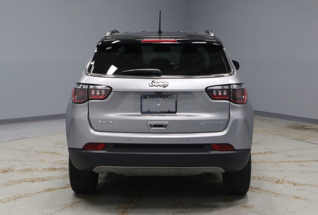 Used 2024 Jeep Compass Limited AWD/4WD image 9