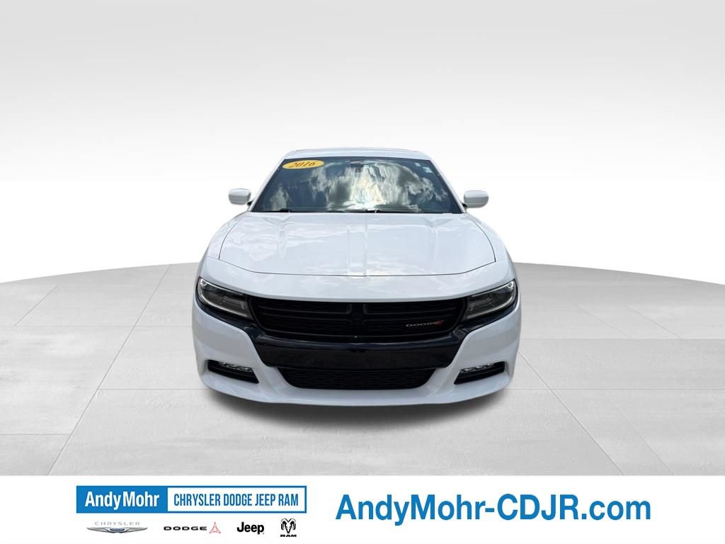Used 2016 Dodge Charger SXT w/ AWD Plus Group image 2