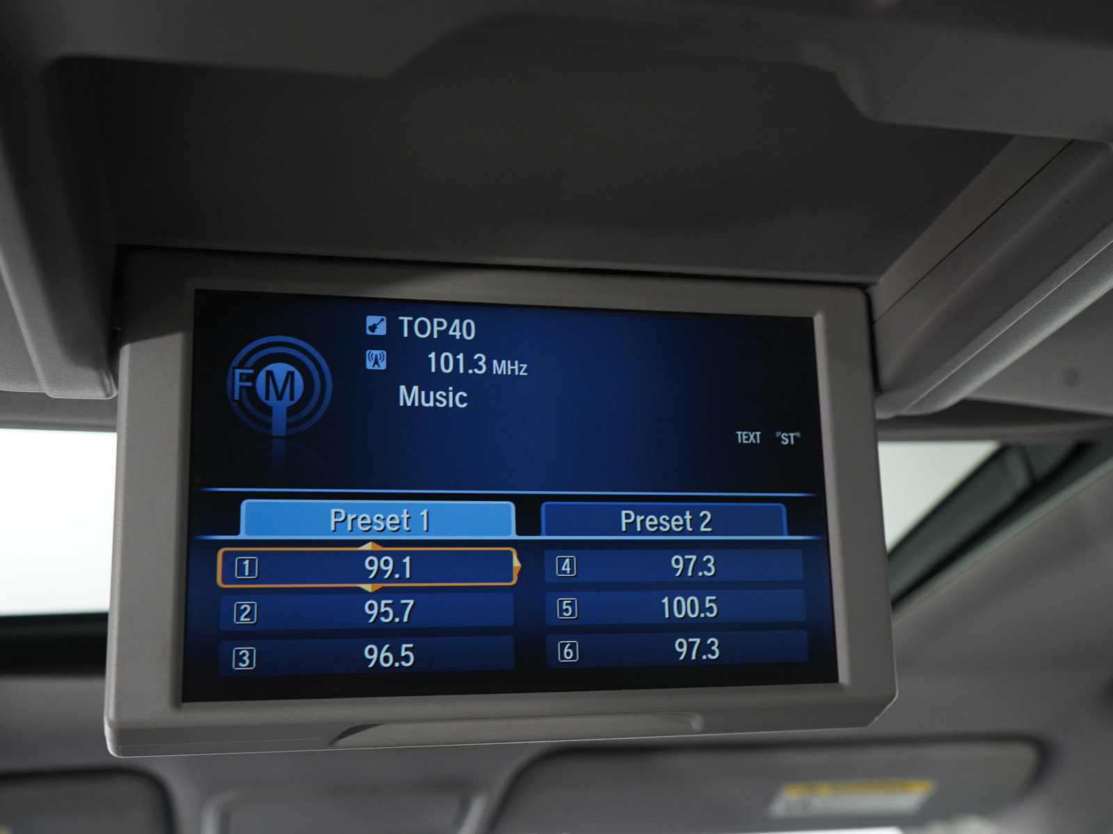 Used 2017 Honda Pilot Touring image 24