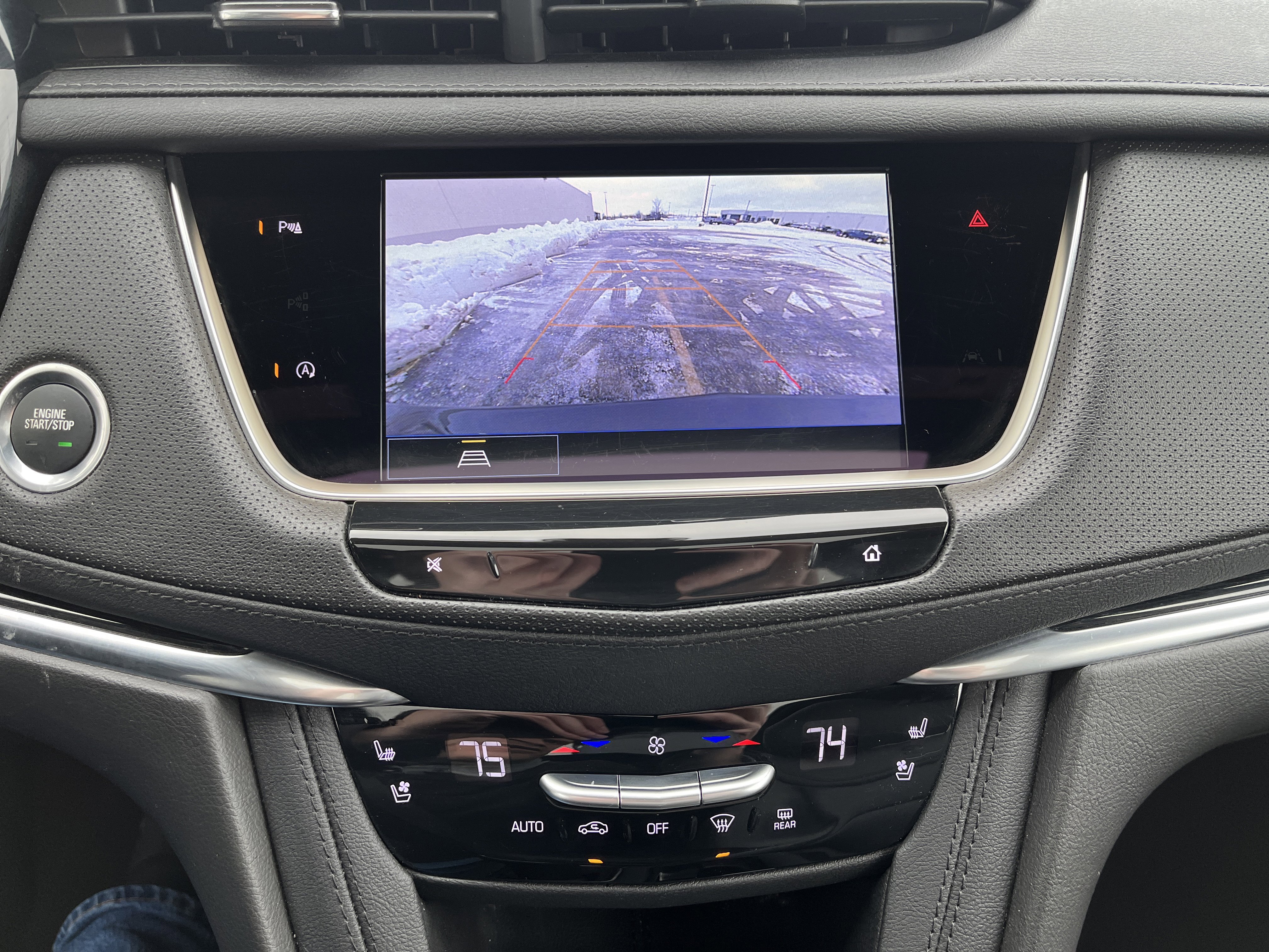 Used 2025 Cadillac XT5 Premium Luxury image 29