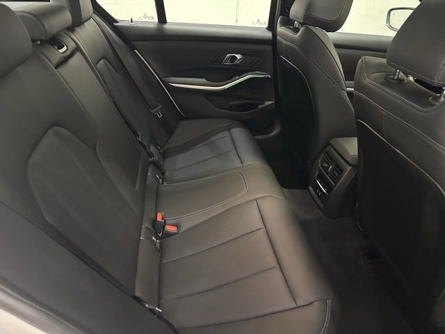Used 2025 BMW 330i xDrive Sedan w/ Premium Package image 38