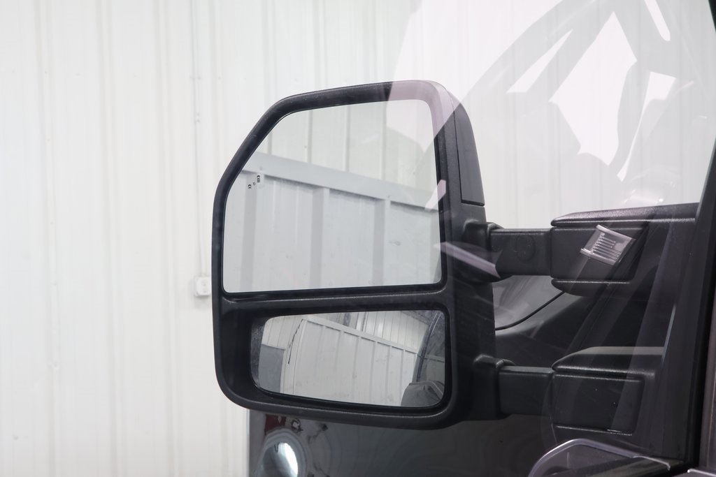 Used 2025 Ford F250 Platinum image 25