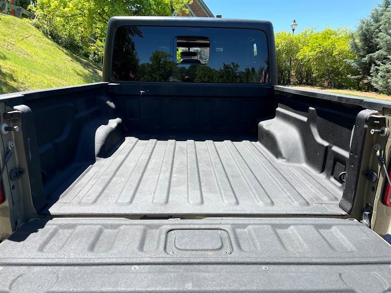 Used 2020 Jeep Gladiator Sport w/ Quick Order Package 24S AWD/4WD image 45