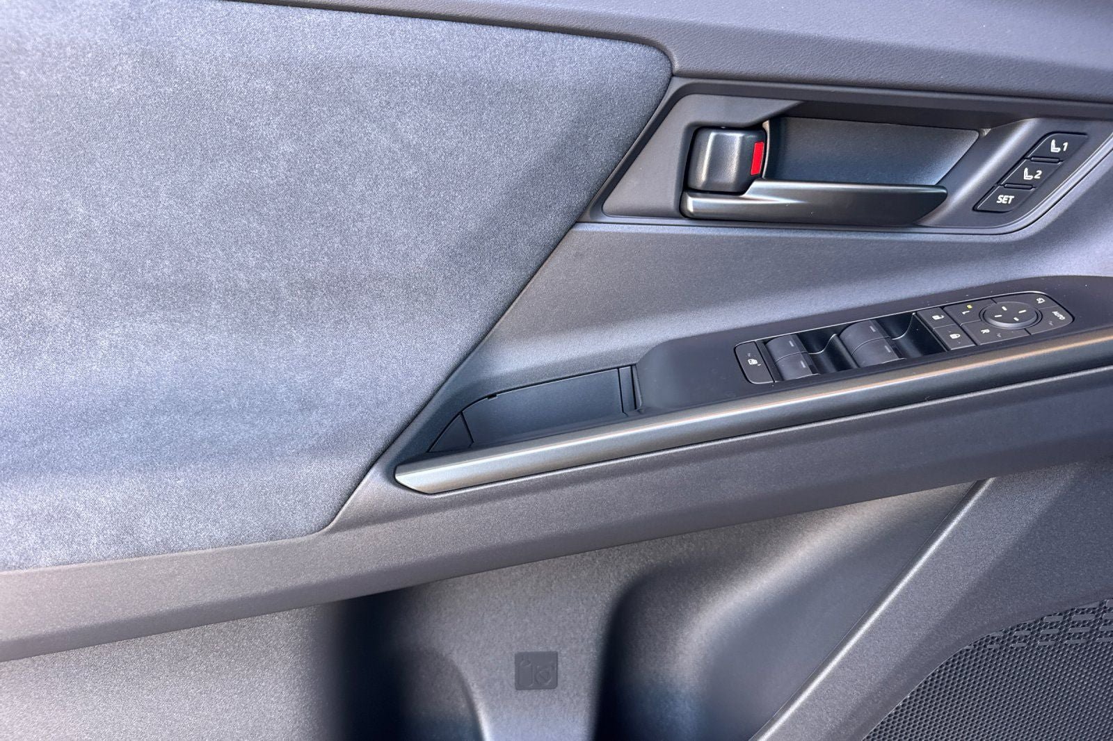 New 2026 Toyota C-HR AWD/4WD image 12