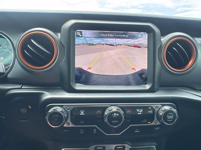 Used 2023 Jeep Gladiator Mojave w/ Trailer Tow Package AWD/4WD image 23