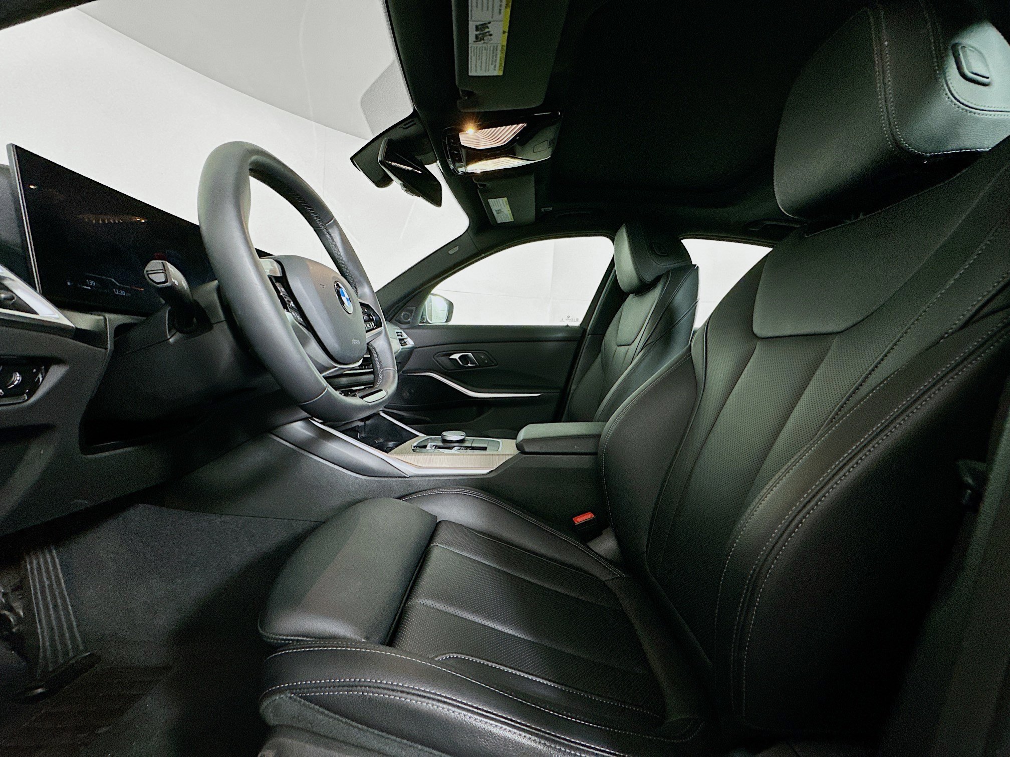 Used 2025 BMW 330i Sedan RWD image 13