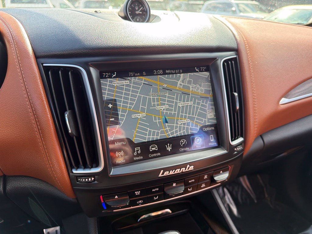 Used 2019 Maserati Levante AWD/4WD image 33