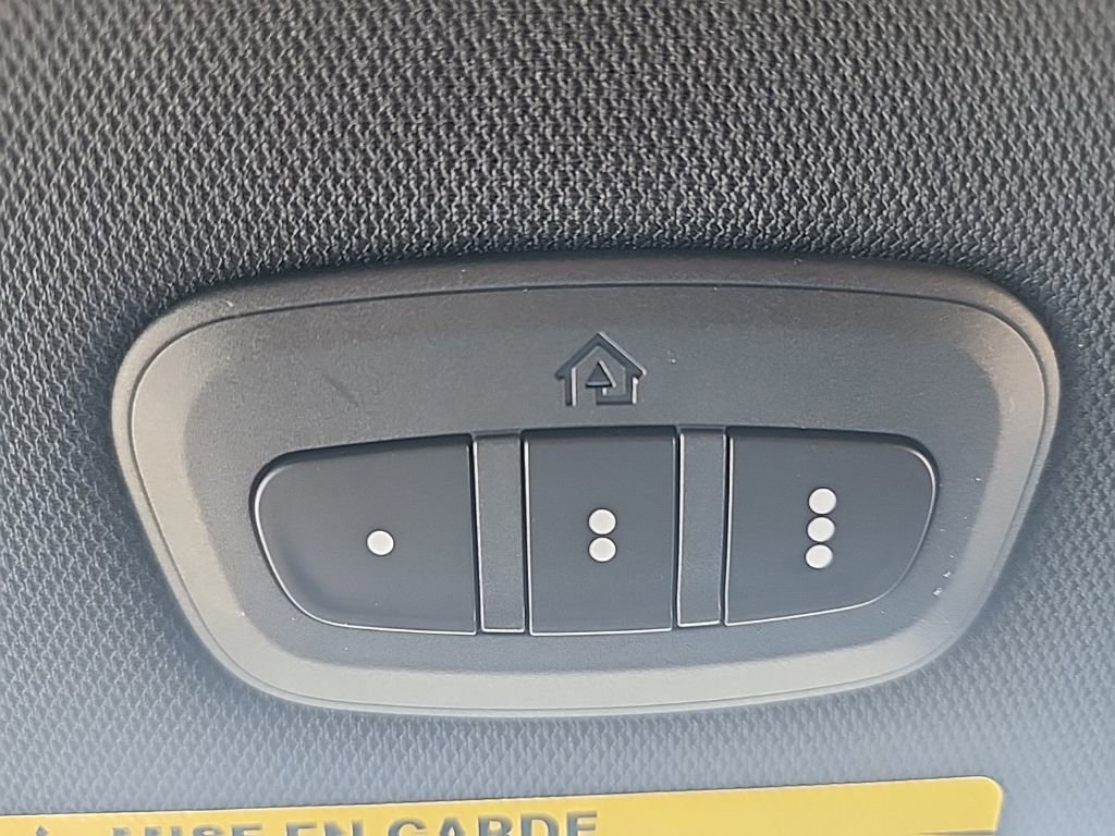 New 2026 Chrysler Pacifica Select image 35