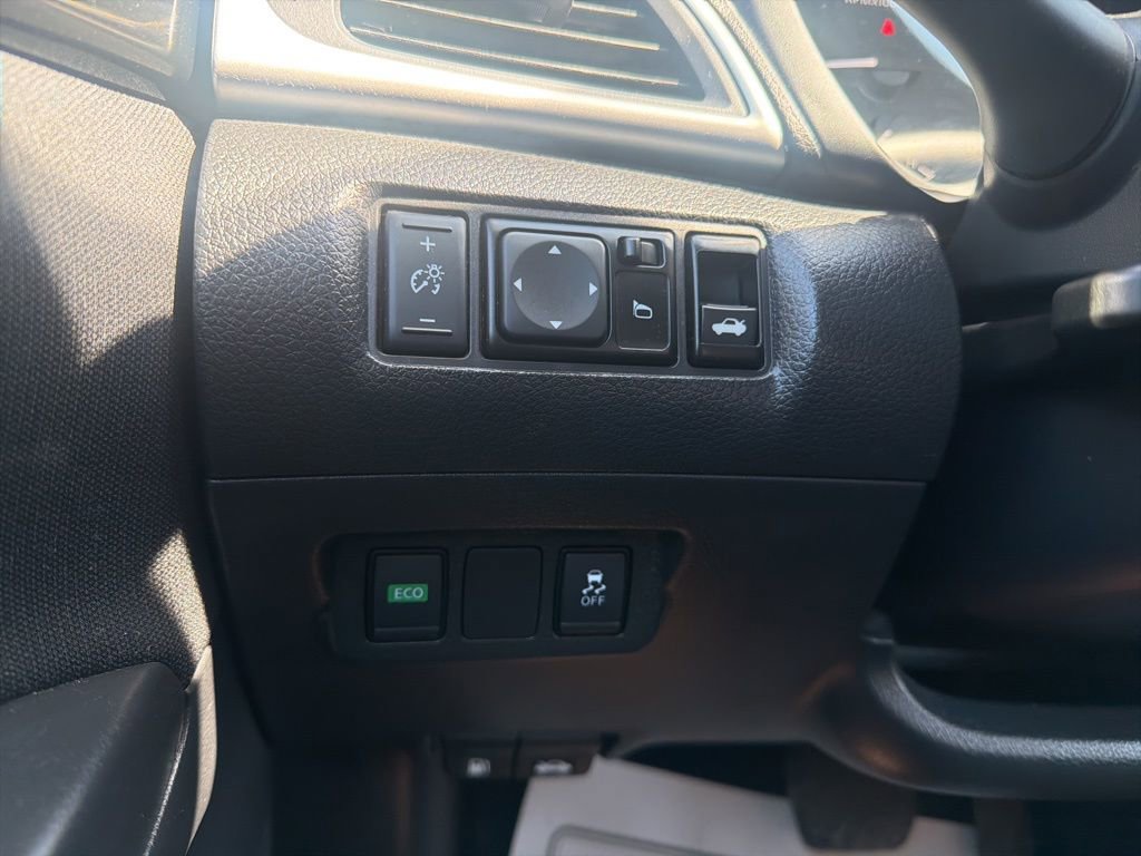 Used 2019 Nissan Sentra SV FWD image 18
