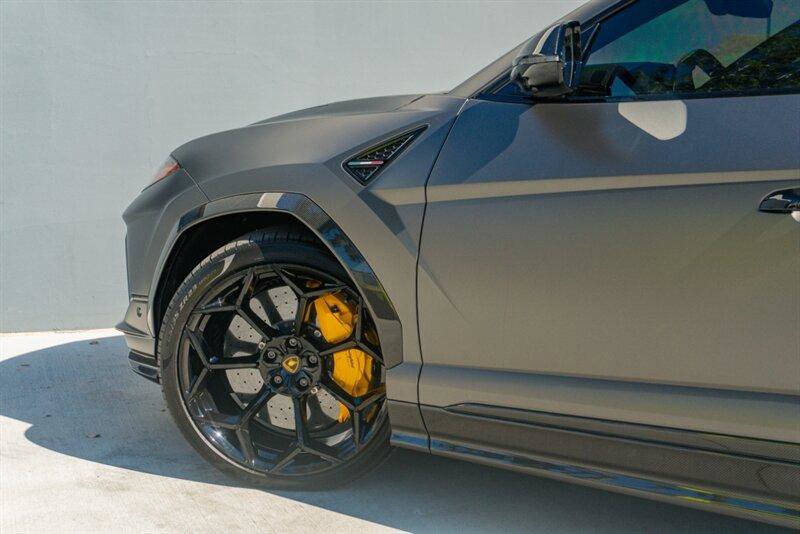 Used 2024 Lamborghini Urus Performante image 46