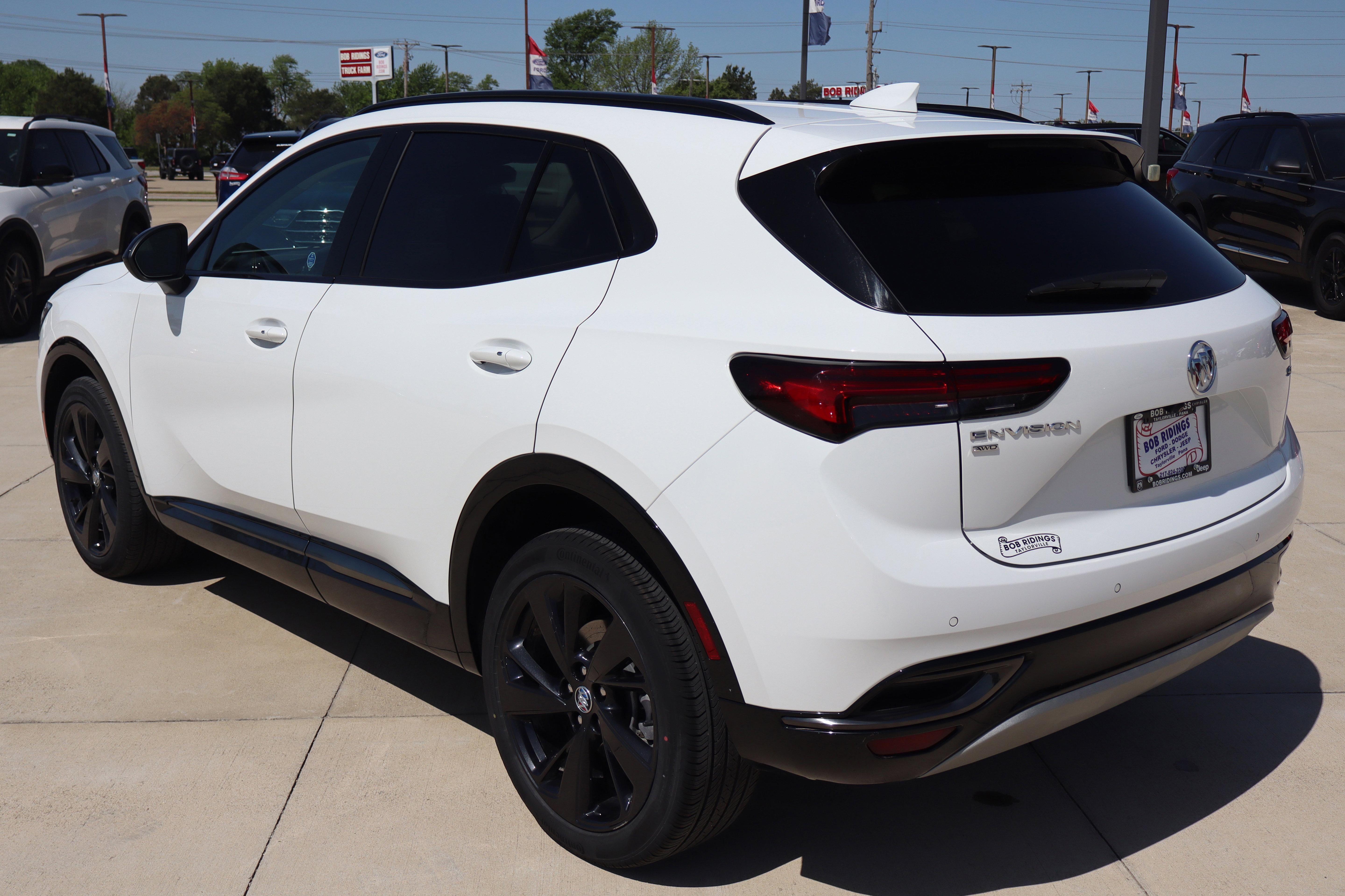 Used 2023 Buick Envision Preferred w/ Sport Touring Package AWD/4WD image 8