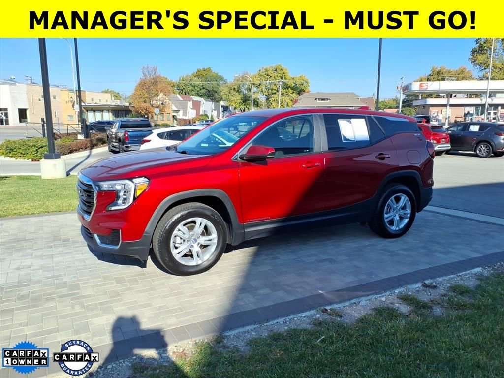 Used 2024 GMC Terrain SLE image 7
