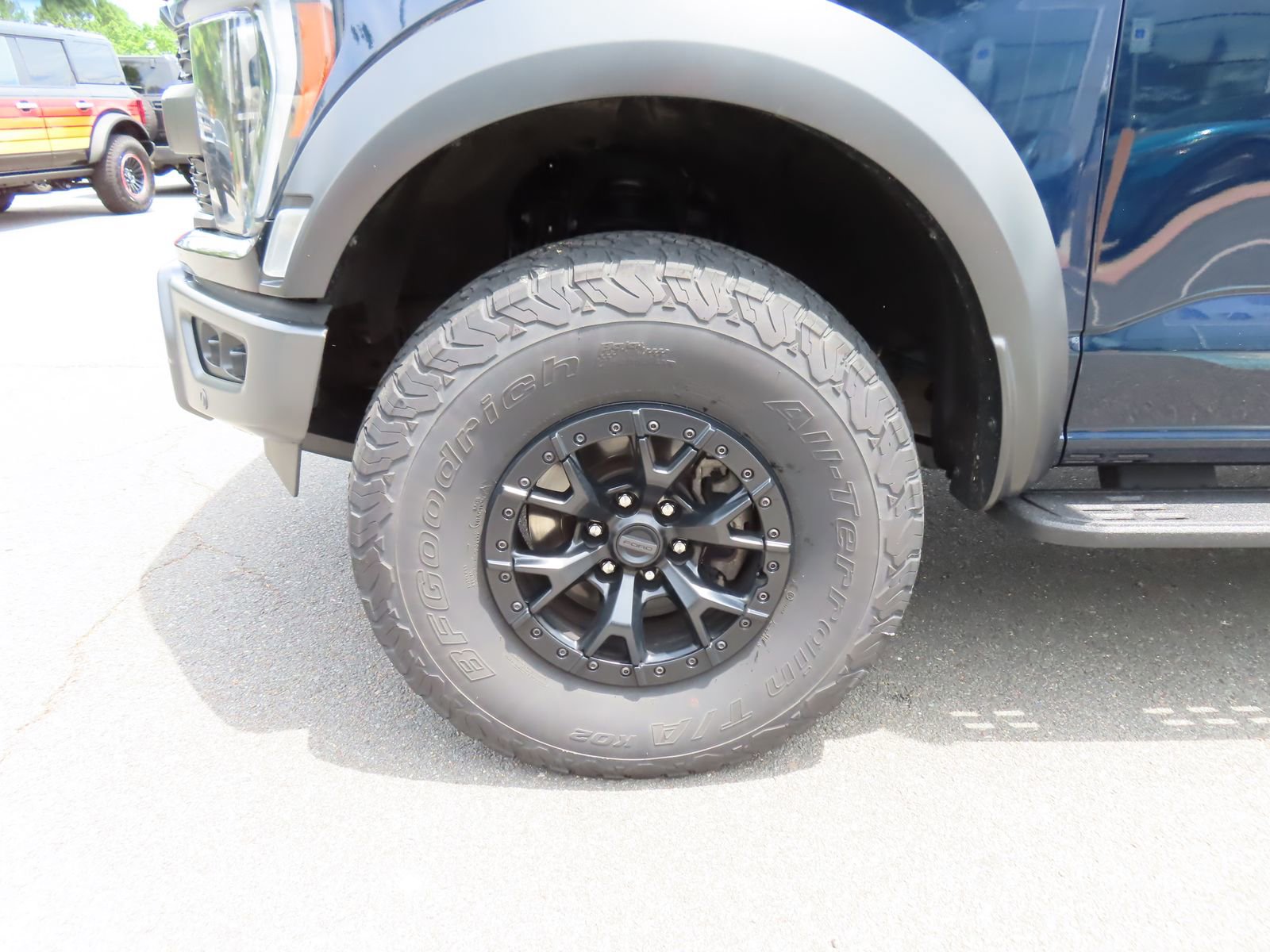 Used 2023 Ford F150 Raptor w/ Raptor 37 Performance Package AWD/4WD image 18