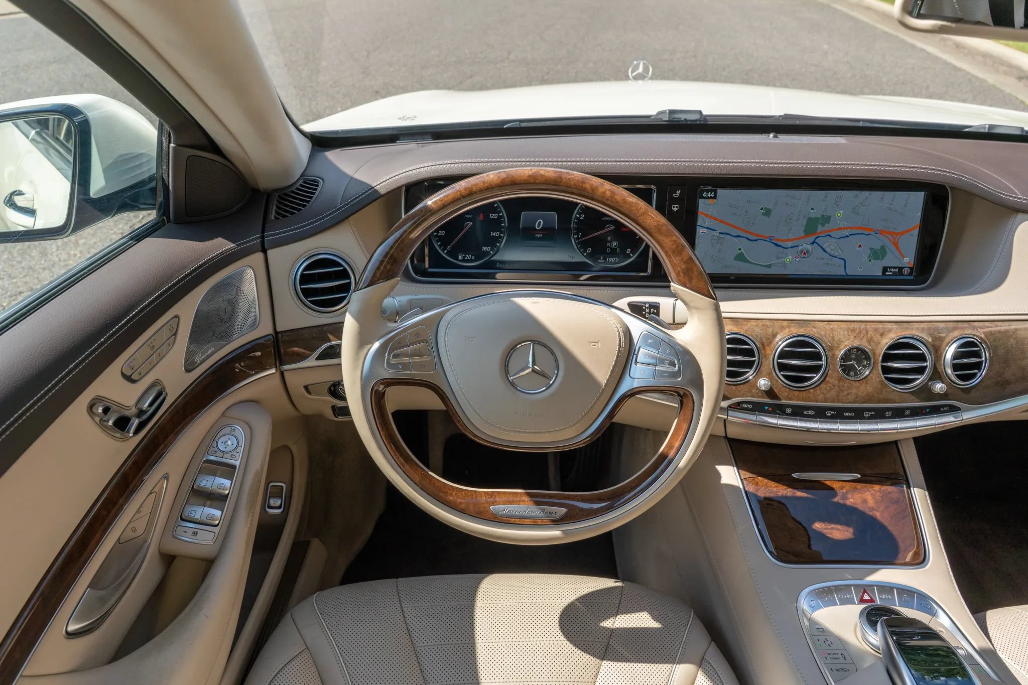 Used 2017 Mercedes-Benz S 550 4MATIC Sedan image 20