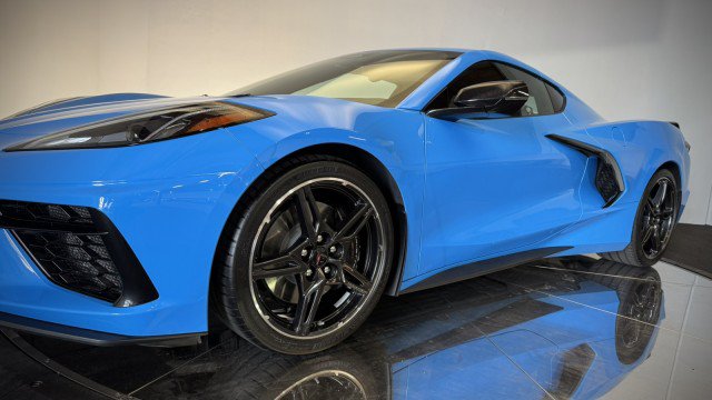 Used 2024 Chevrolet Corvette Stingray Premium Cpe w/ Z51 Performance Package RWD image 24