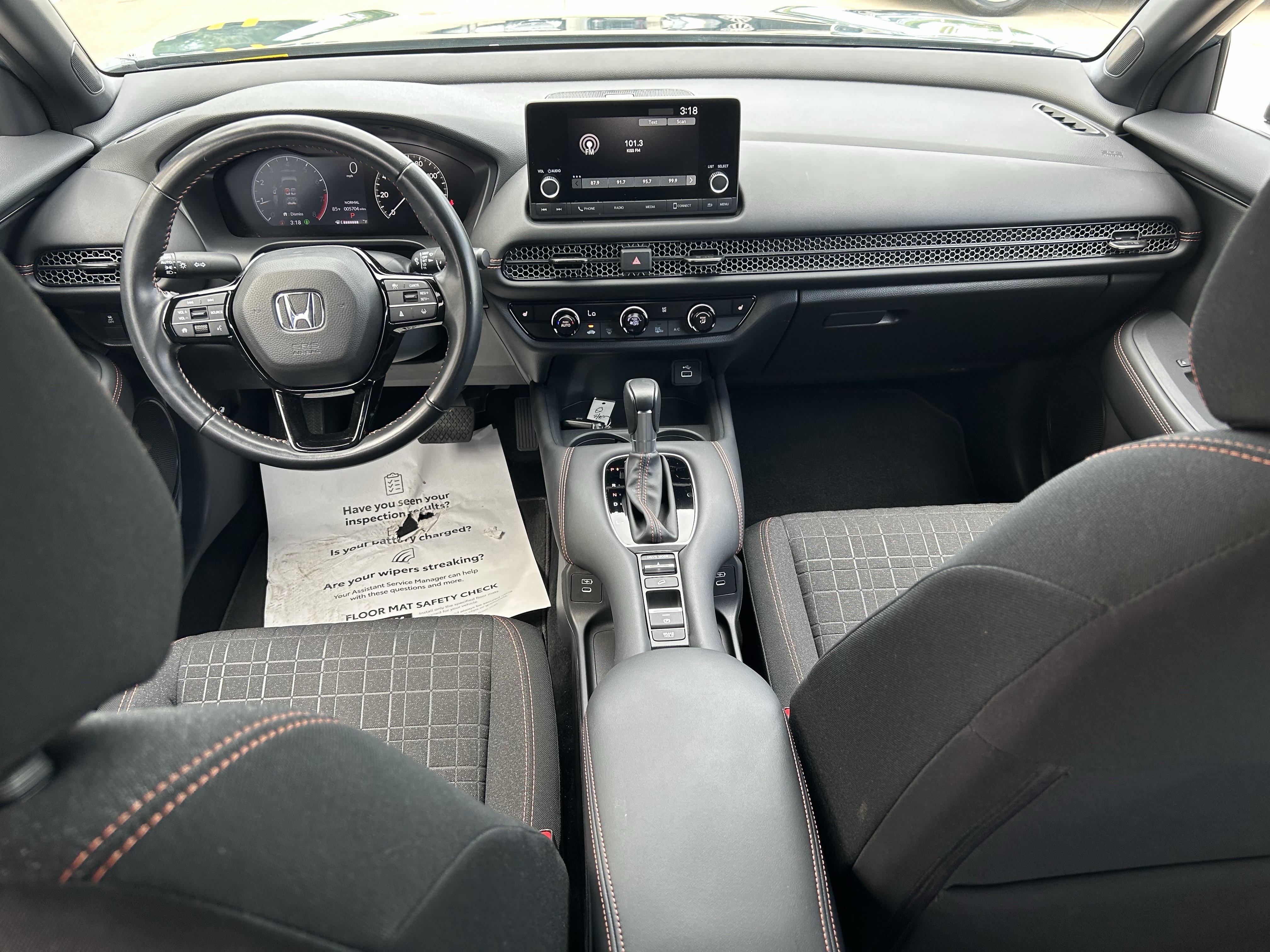 Used 2025 Honda HR-V Sport image 18