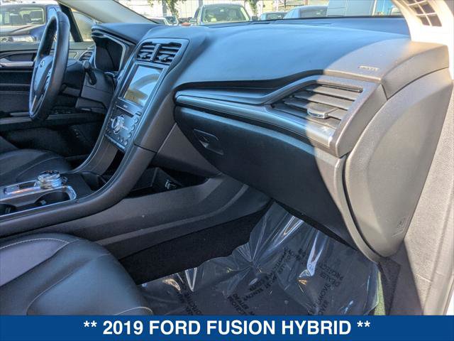 Used 2019 Ford Fusion Titanium image 23