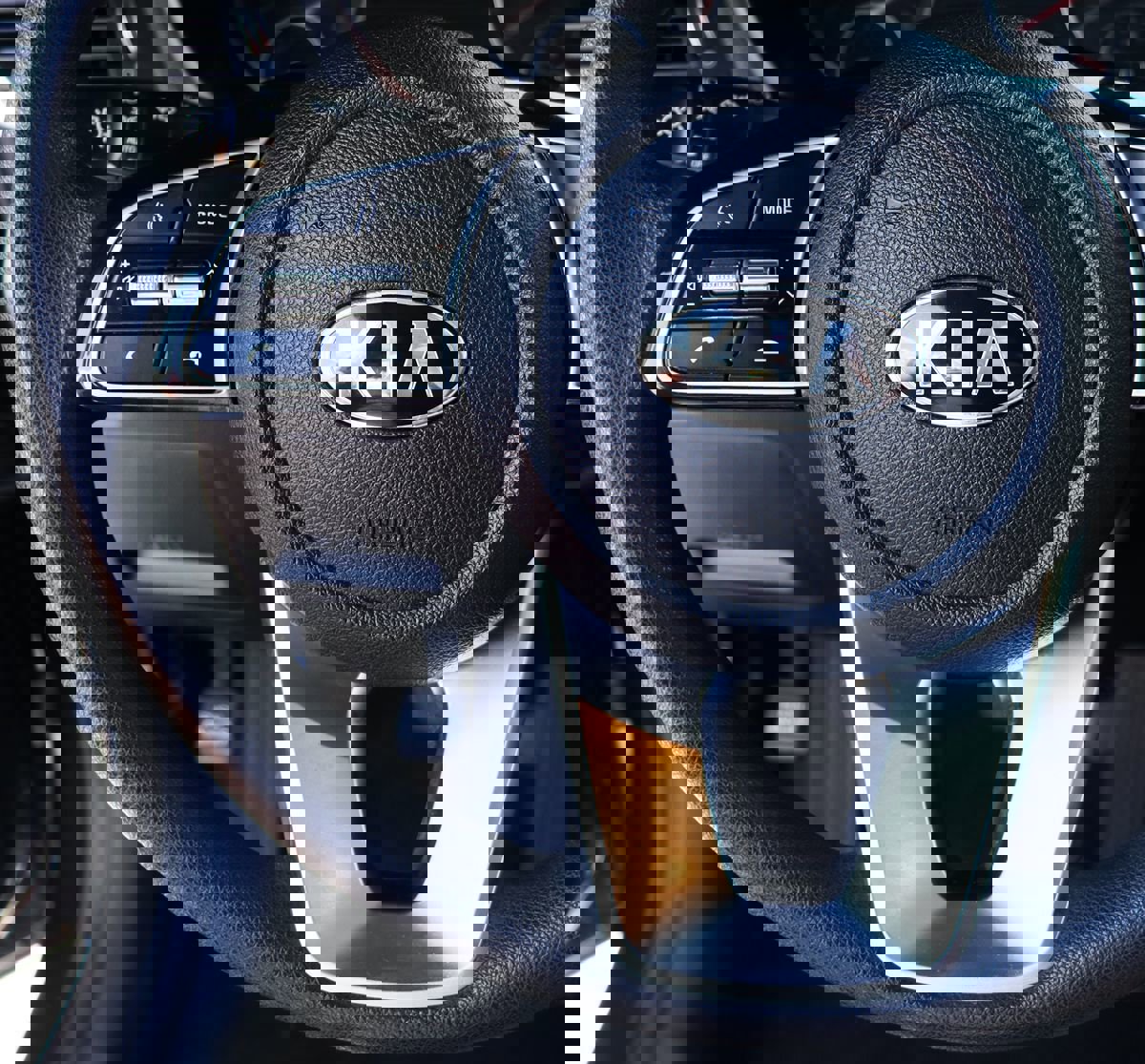 Used 2020 Kia Optima LX image 51