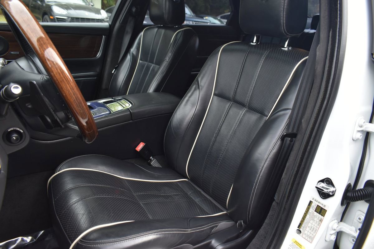Used 2013 Jaguar XJ L Supercharged image 12