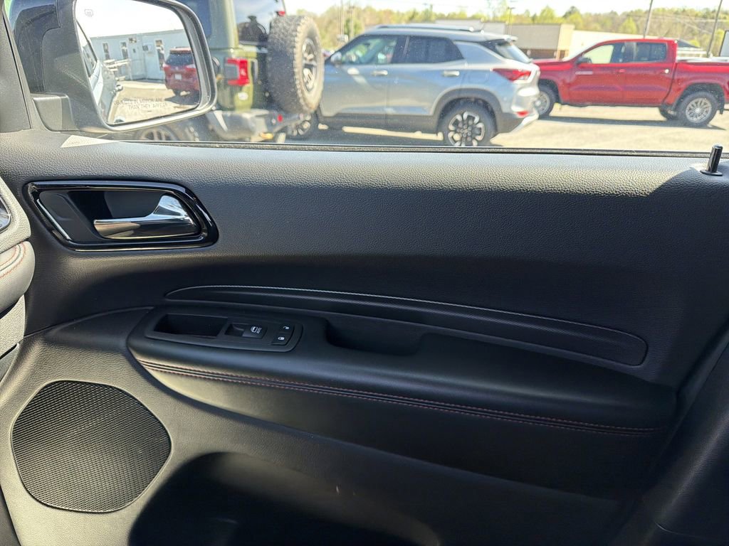Used 2025 Dodge Durango GT AWD/4WD image 26