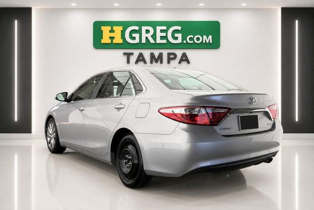 Used 2017 Toyota Camry XLE w/ Moonroof Package FWD image 2