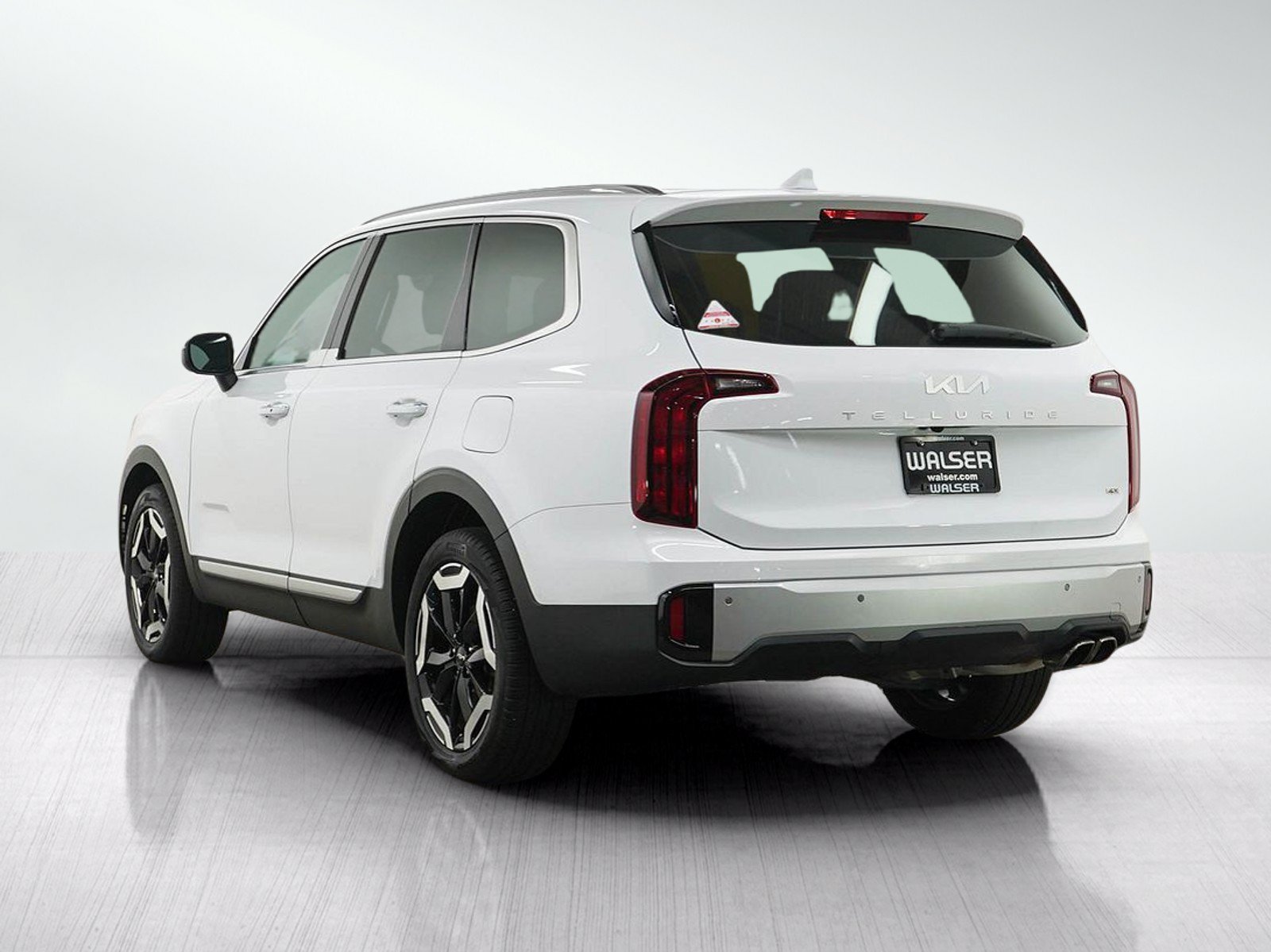 Used 2024 Kia Telluride S w/ S Sunroof Package AWD/4WD image 3
