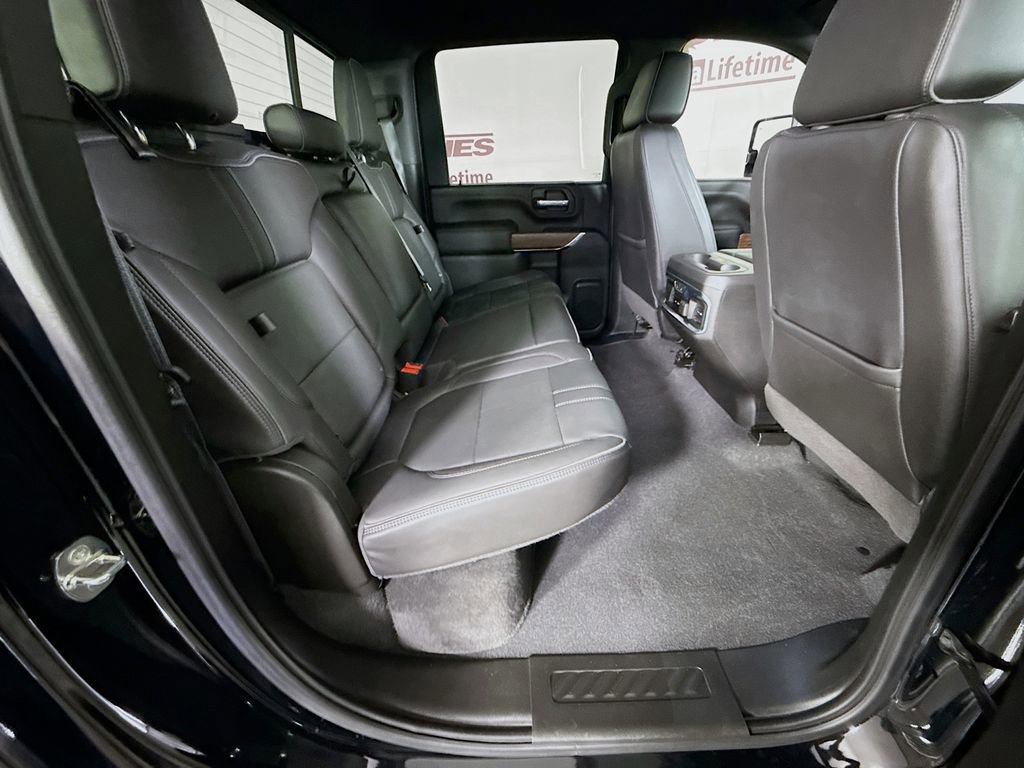 Used 2020 Chevrolet Silverado 3500 High Country w/ Technology Package AWD/4WD image 31