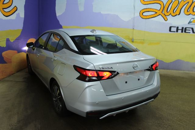 Used 2025 Nissan Versa SV image 6