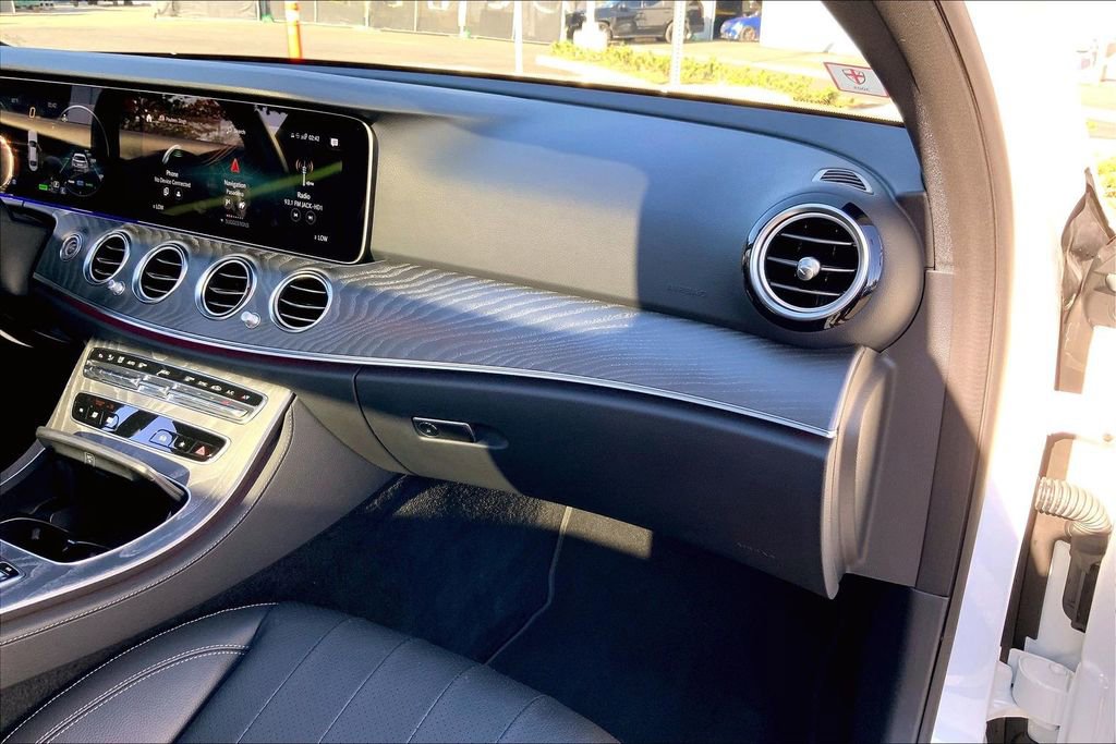 Used 2022 Mercedes-Benz E 450 4MATIC Sedan image 18
