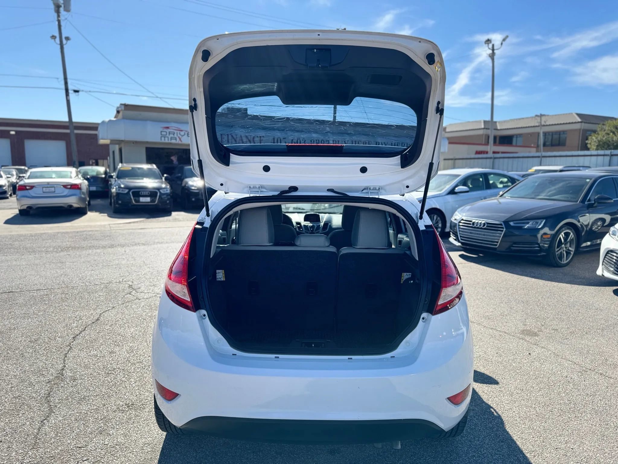 Used 2012 Ford Fiesta SE image 25