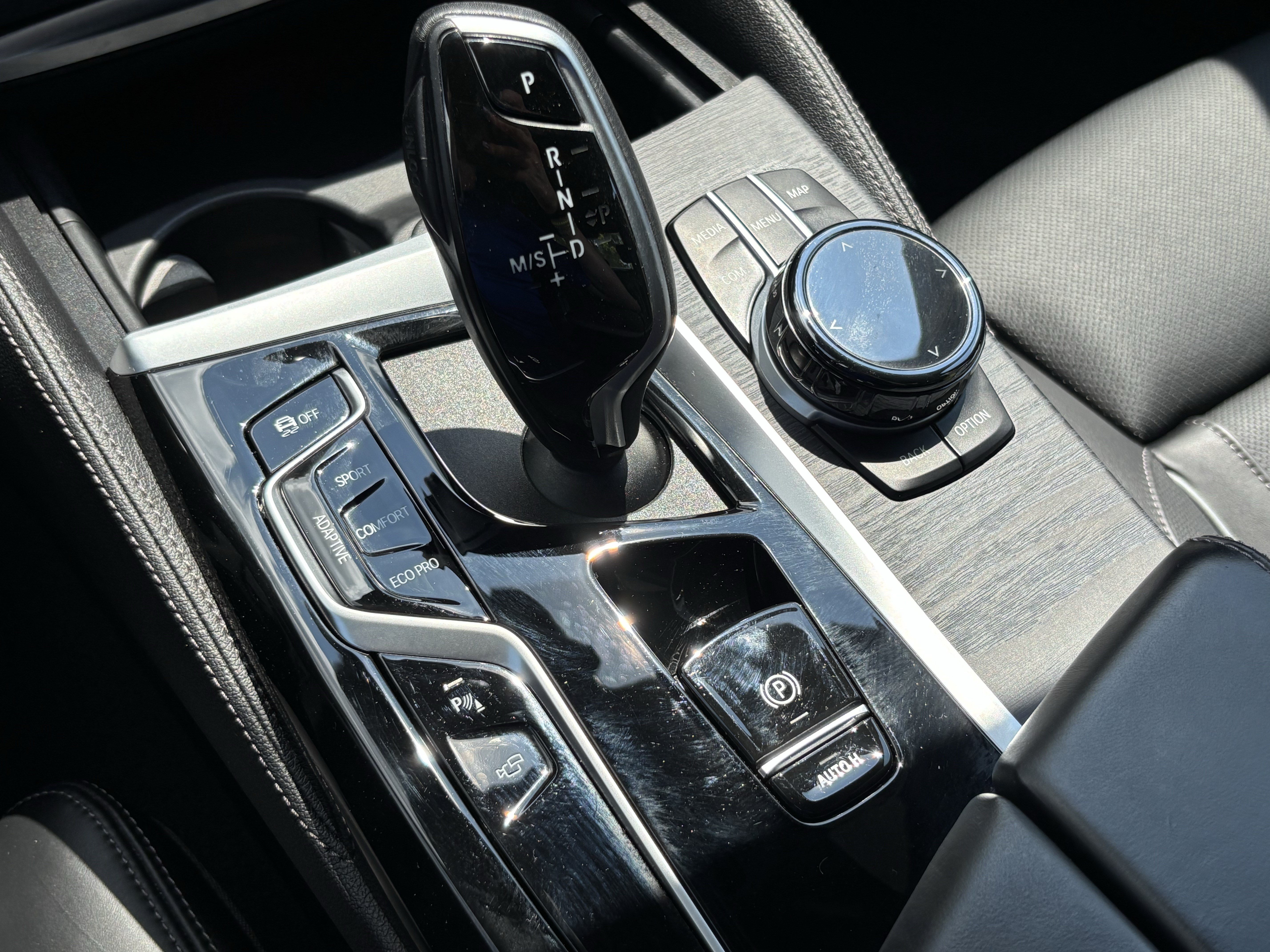 Used 2021 BMW M550i xDrive w/ Executive Package AWD/4WD image 26