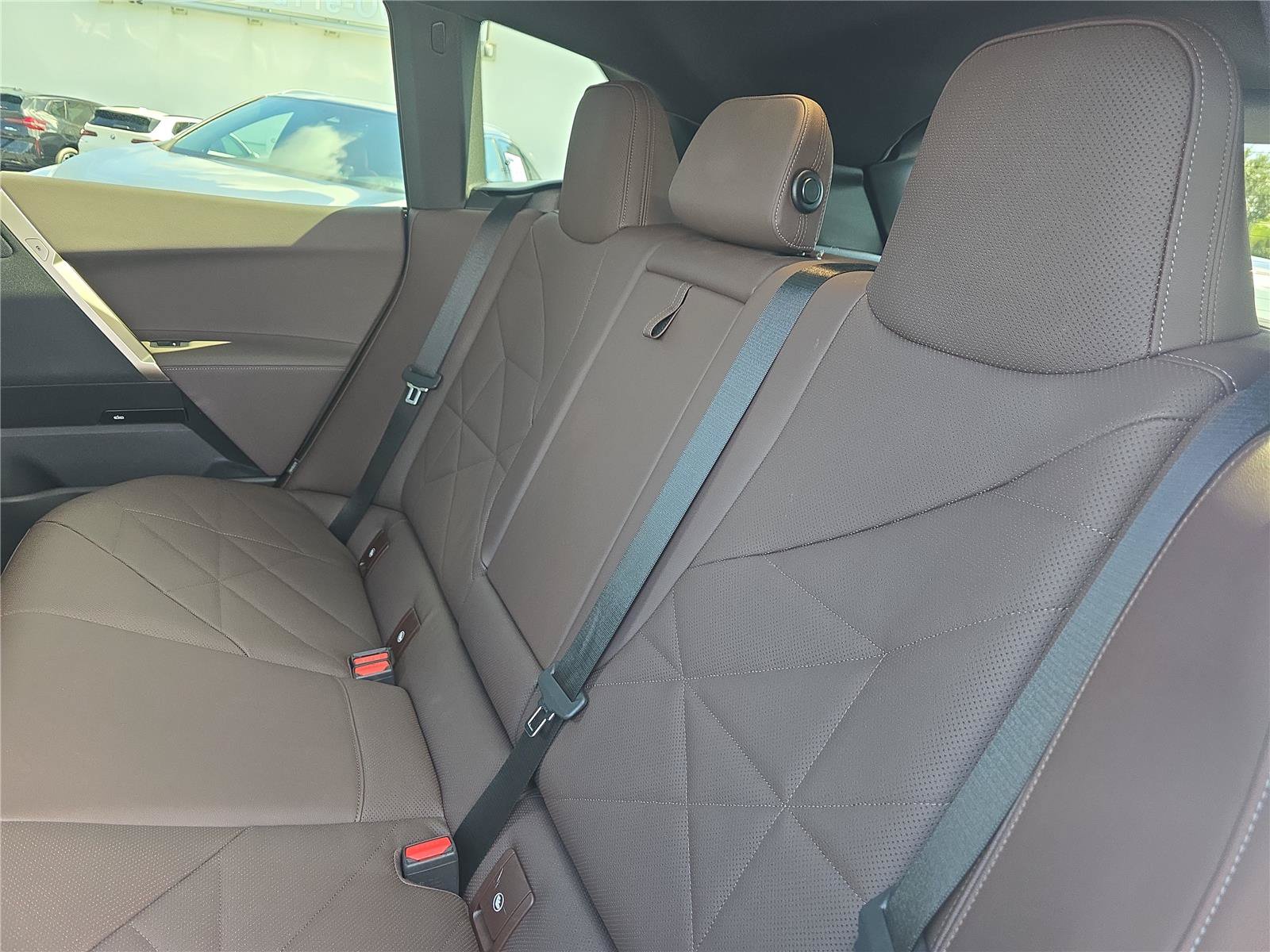 Certified 2025 BMW iX xDrive50 w/ Luxury Package AWD/4WD image 12