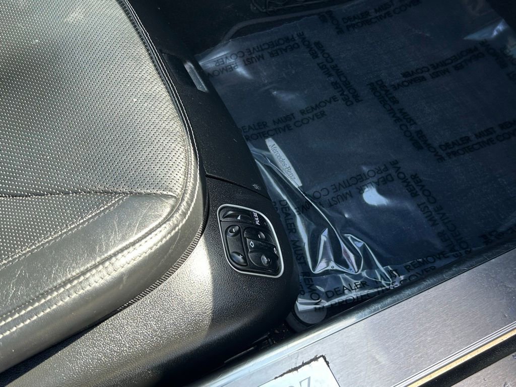 Used 2011 Mercedes-Benz SL 550 image 30