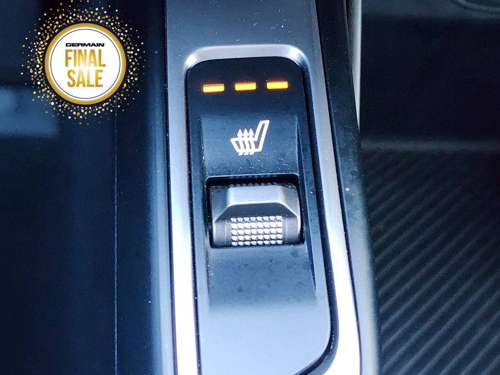 Certified 2025 Kia Sorento S image 28