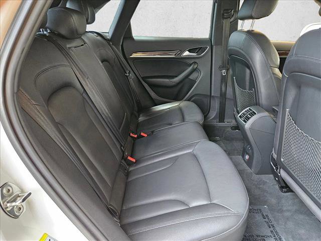 Used 2018 Audi Q3 2.0T Premium Plus w/ Premium Plus Package AWD/4WD image 25