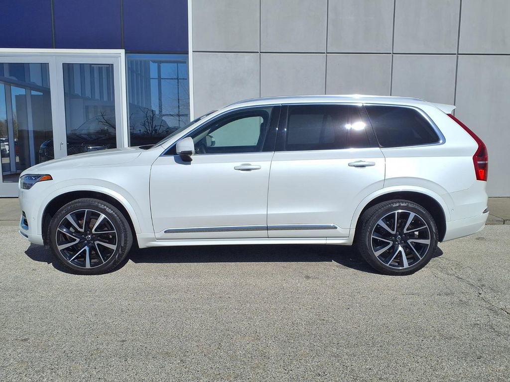 Used 2023 Volvo XC90 B6 Plus w/ Protection Package Premier AWD/4WD image 3