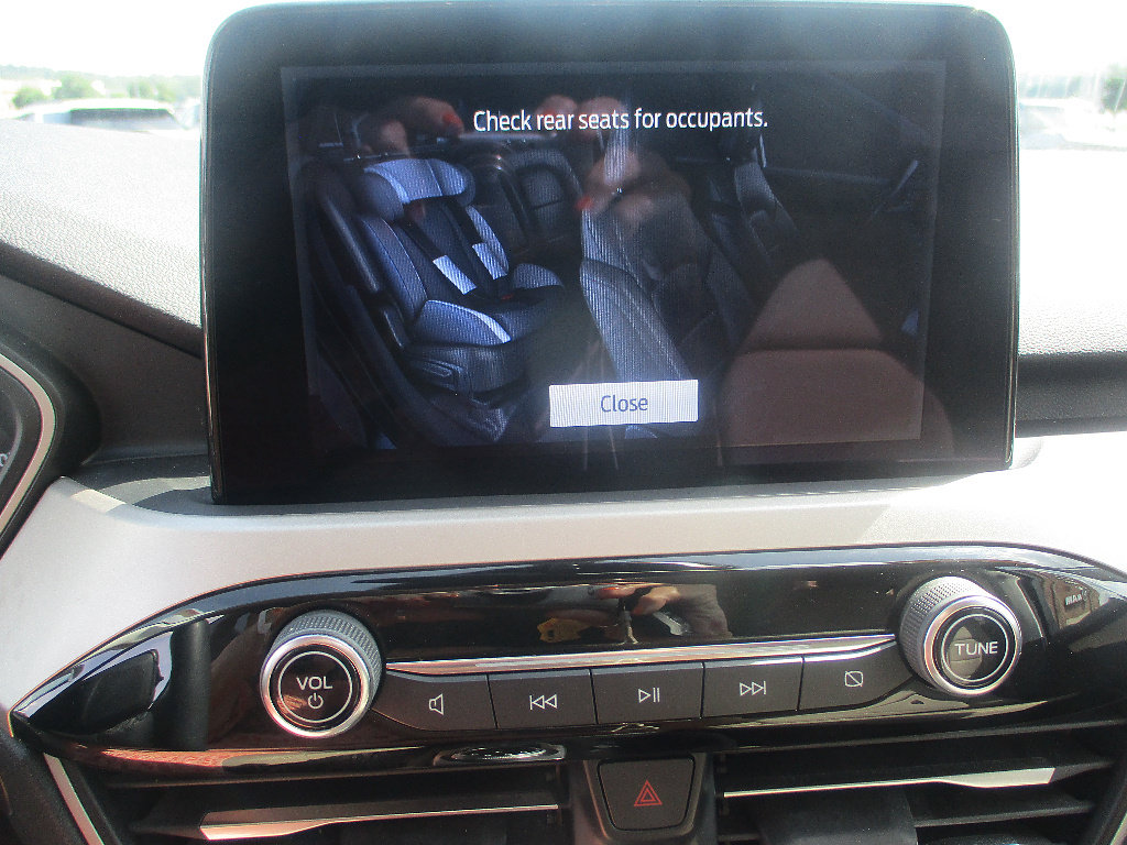 Used 2022 Ford Escape SEL FWD image 27