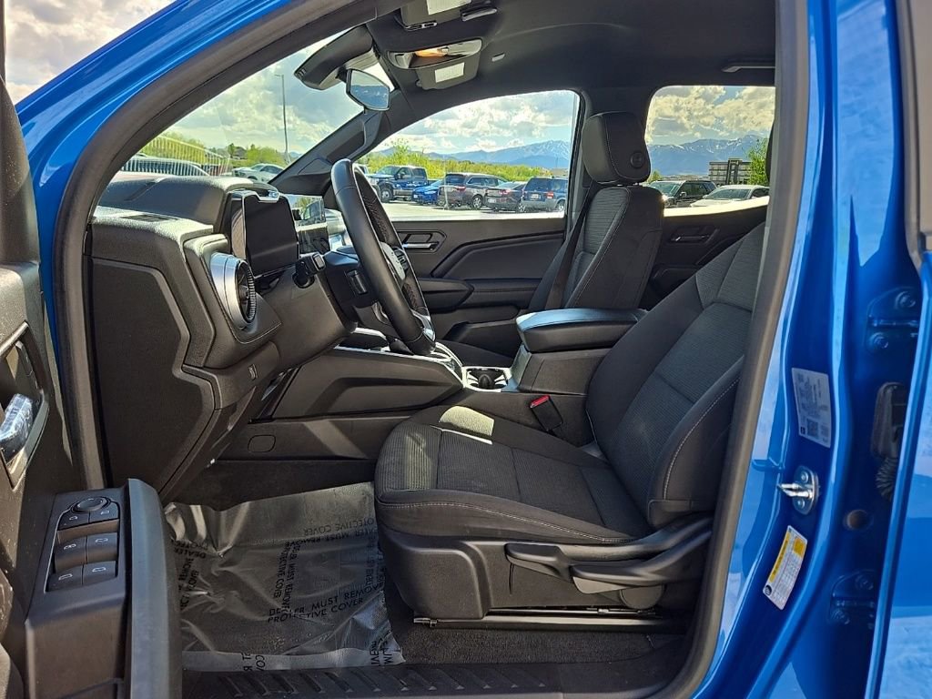Used 2023 Chevrolet Colorado LT w/ LT Convenience Package image 16