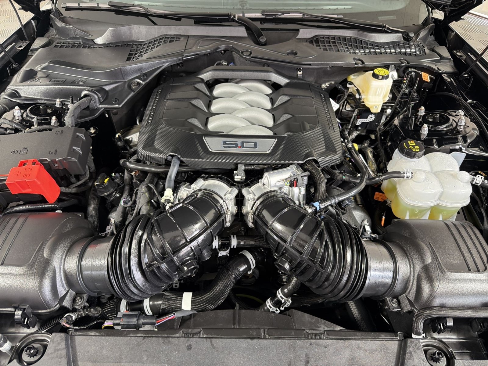 Used 2025 Ford Mustang GT RWD image 26
