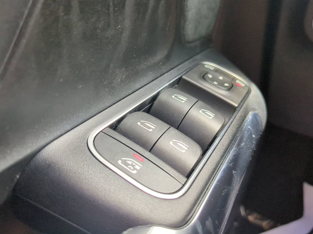 Certified 2021 Mercedes-Benz GLA 35 AMG 4MATIC image 10